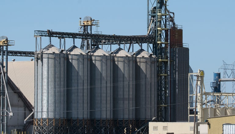 Entenda como funciona um lavador de gases industriais